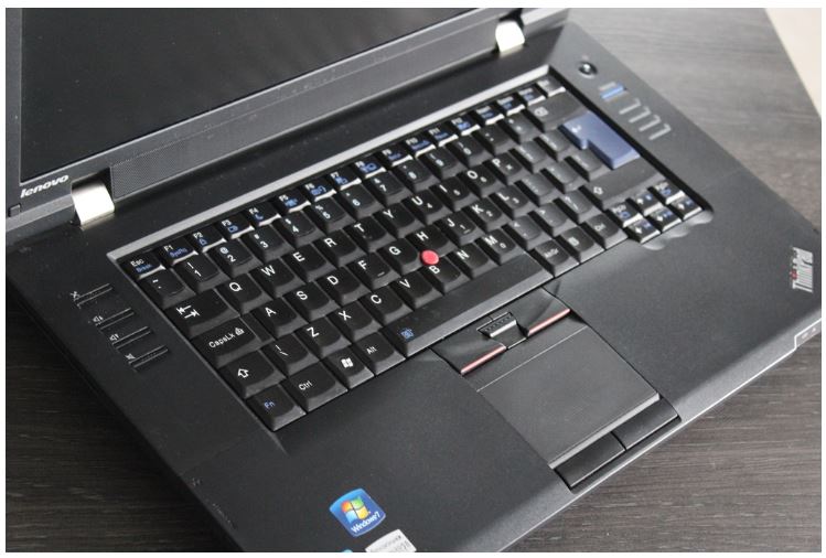 Laptop używany IBM LENOVO L520 i3 2310M/4GB/250GB/DVDRW/1H KAMERA/WIN7 zdjęcie 3