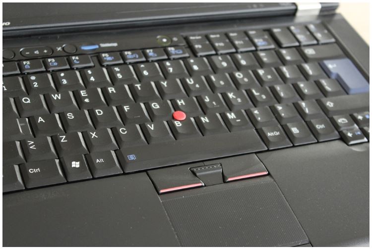 Laptop używany IBM LENOVO T420 i5 2520M/4GB/320GB/DVDRW/1H KAMERA/WIN10 zdjęcie 3