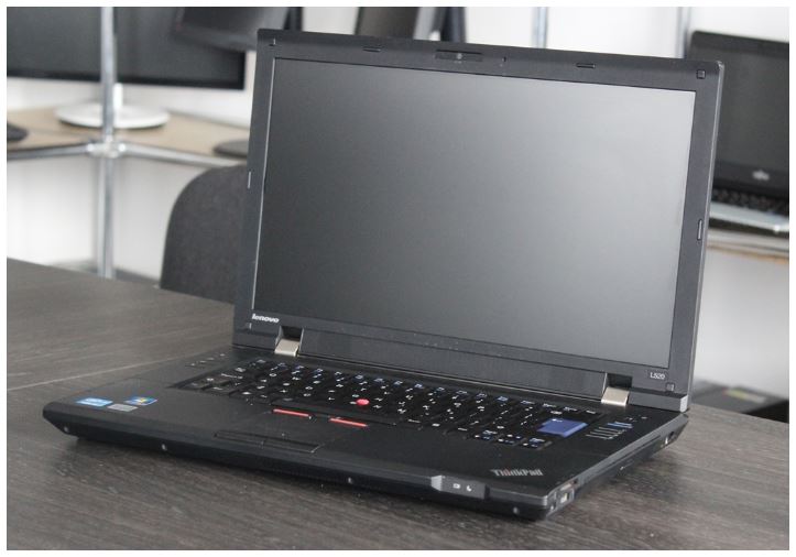 Laptop używany IBM LENOVO L520 i3 2310M/8GB/240GB SSD/DVDRW/1H KAMERA/WIN7 zdjęcie 2